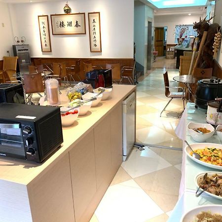 Taihu Hotel Sun Moon Lake Юйчи Экстерьер фото