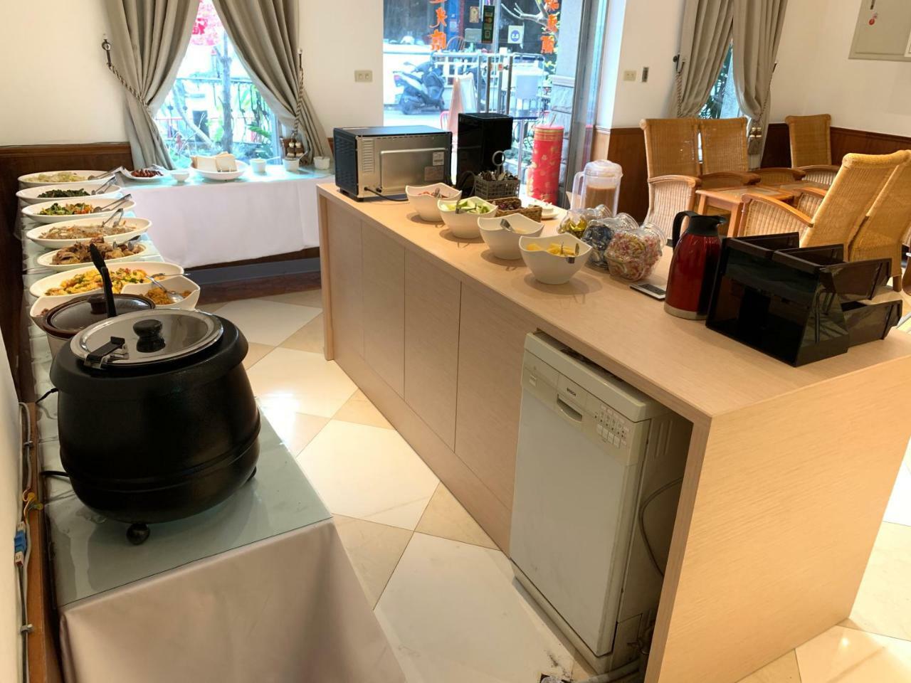 Taihu Hotel Sun Moon Lake Юйчи Экстерьер фото